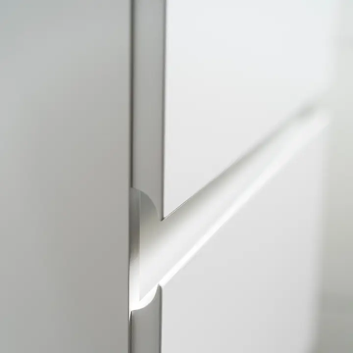 Baderomsmøbel Westerbergs Himmel med integrert grep